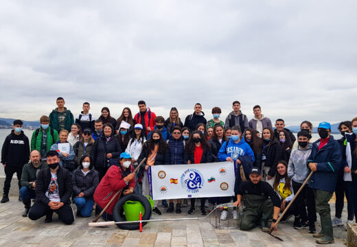 Estudantado do IES da Pobra do Caramiñal e de Bulgaria participa nos obradoiros de marisqueo